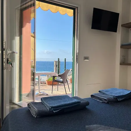 Da Nani Two Bedrooms Terrace Sea View Apartament *